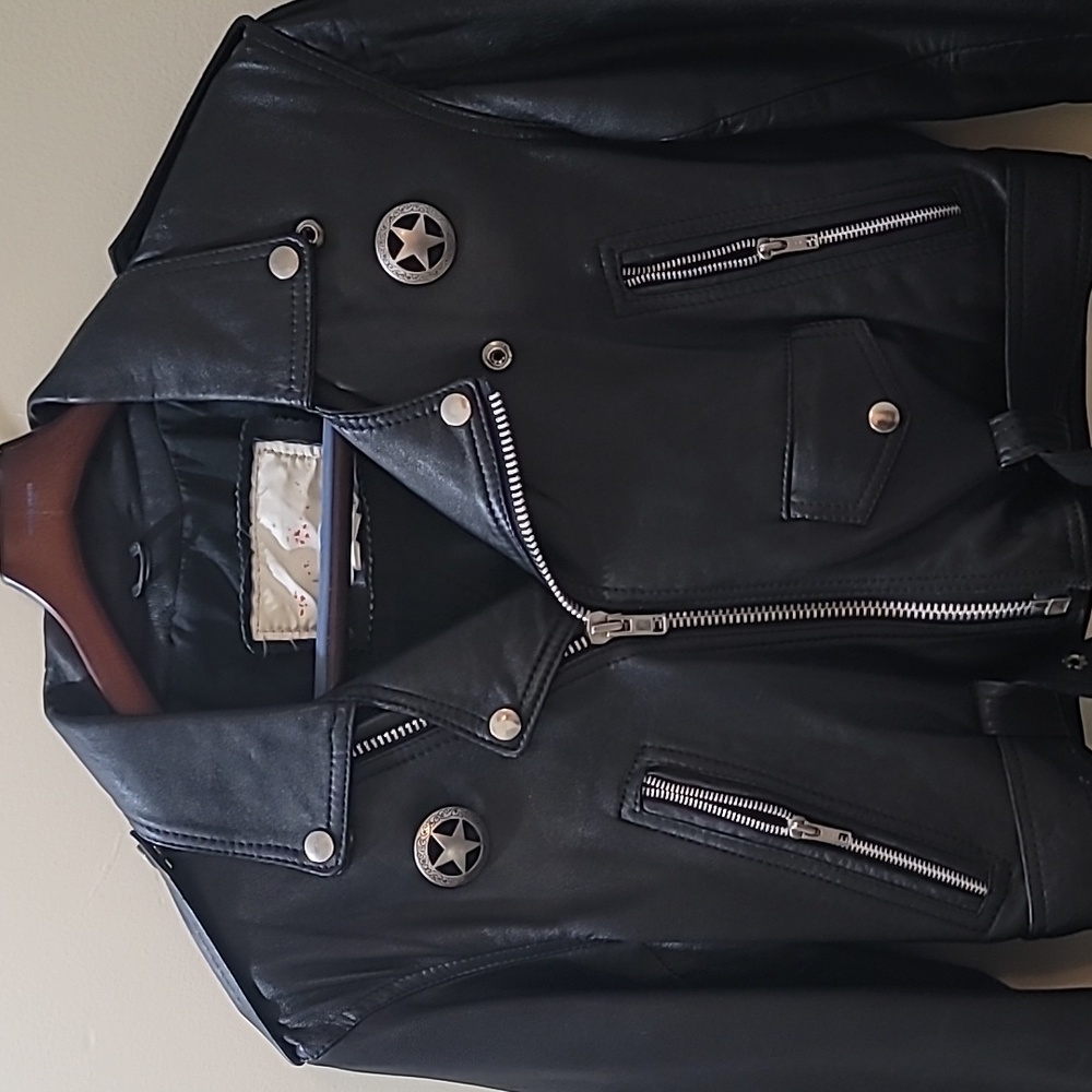 Women's Black Leather jacket Size M. - Picture 4 of 11